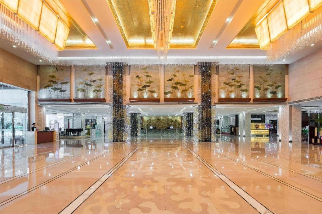 West International Trade Grand Hotel Pekín Exterior foto